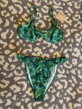Missguided Green Palm Print Bikini Swimsuit Set- Top Size 6 & Bottom Size 8